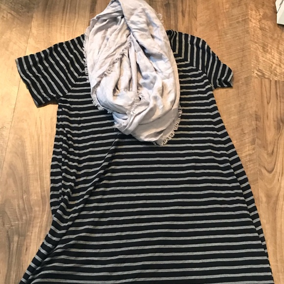 FREE with any other item! Grey infinity scarf. - Picture 1 of 2